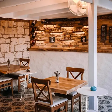 מלון Tarcin אלאקאטי