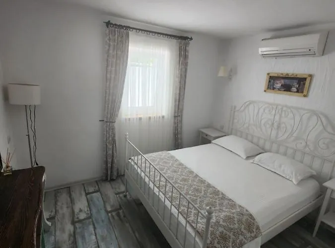 Tarcin Ξενοδοχείο 3*