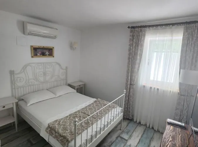 Tarcin Ξενοδοχείο 3*