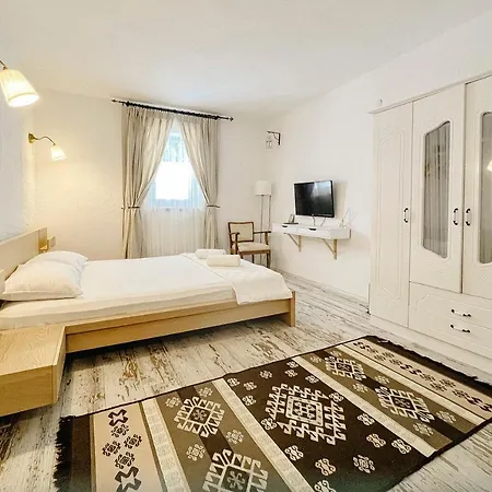 Tarcin Hotel