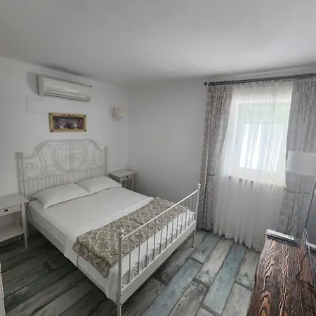 Tarcin 酒店 3*